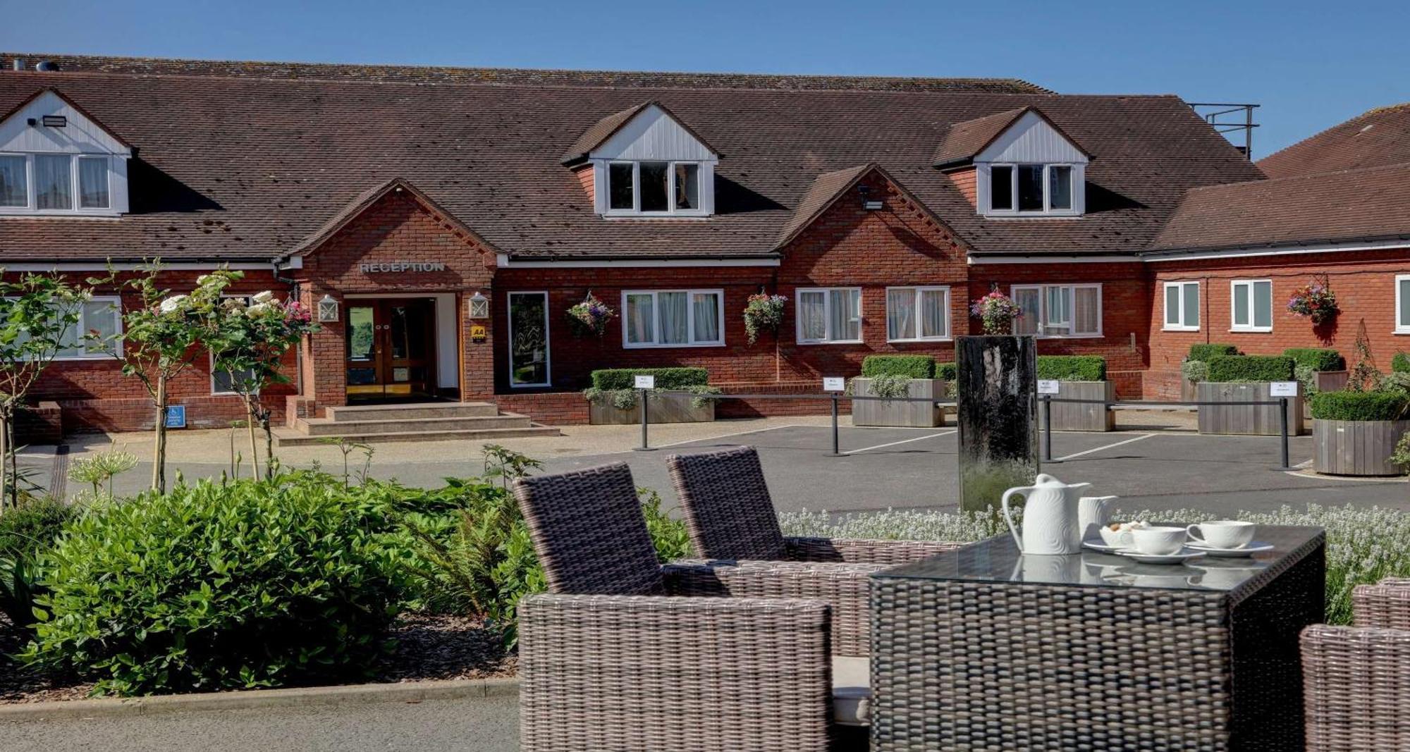 Best Western Plus Windmill Village Hotel Coventry Exterior foto